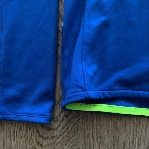 Abercrombie & Fitch- Men's Quarter Zip Windbreaker: - Picture 2 of 6